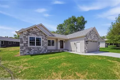 517 Whitetail Trail NE, Canton, OH 44704 - Photo 3