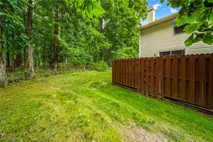 2920 Heatherwood Ct, Stow, OH 44224 - Photo 9