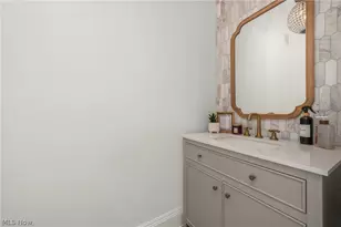 1225 Gladys Ave, Oakwood, OH 44107 - Photo 29