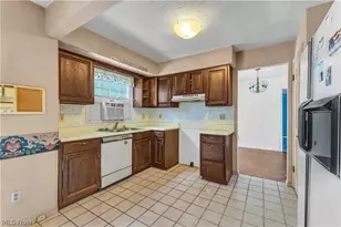 766 Brush Rd, Ravenna, OH 44266 - Photo 9