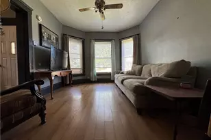 709 Fulton Rd NW, Canton, OH 44703 - Photo 3