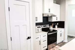 8082 Cora Ct, North Ridgeville, OH 44039 - Photo 11