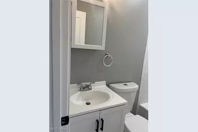 522 Courtland Street, Fairport Harbor, OH 44077 - Photo 13