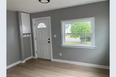 522 Courtland Street, Fairport Harbor, OH 44077 - Photo 5