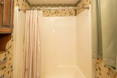 2909 Sanitarium Road, Akron, OH 44312 - Photo 11