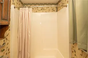 2909 Sanitarium Rd, Akron, OH 44312 - Photo 11