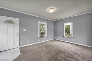 2103 13th St SW, Akron, OH 44314 - Photo 9