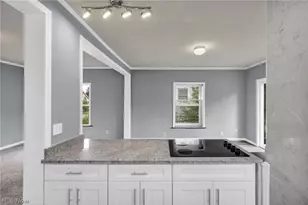 2103 13th St SW, Akron, OH 44314 - Photo 11