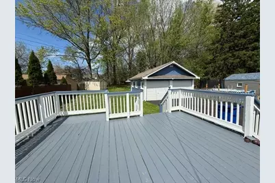 17901 Delavan Avenue, Loveland, OH 44119 - Photo 27
