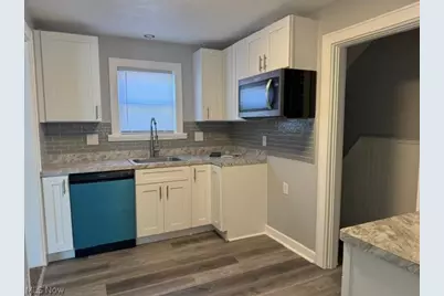 17901 Delavan Avenue, Loveland, OH 44119 - Photo 7