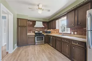 1031 3rd St NE, Massillon, OH 44646 - Photo 11