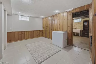 1031 3rd Street NE, Massillon, OH 44646 - Photo 29