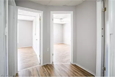 559 E Exchange E, Akron, OH 44306 - Photo 11