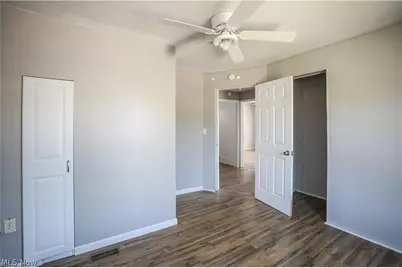 559 E Exchange E, Akron, OH 44306 - Photo 15