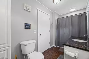 3857 Violand St, Louisville, OH 44641 - Photo 17