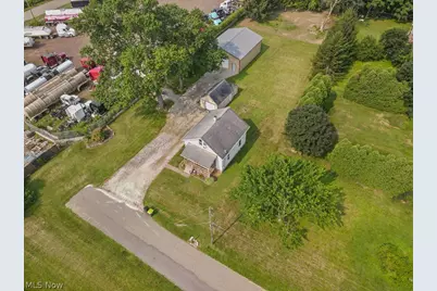 3857 Violand Street, Louisville, OH 44641 - Photo 31