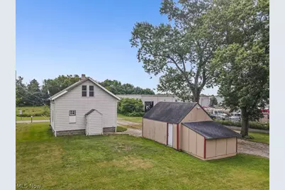 3857 Violand Street, Louisville, OH 44641 - Photo 29