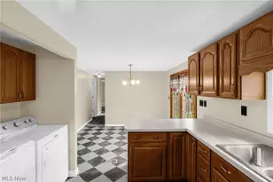 8608 Goddard Craft Ln, Cambridge, OH 43725 - Photo 15