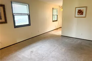 1514 Clairmont Ave, Cambridge, OH 43725 - Photo 5