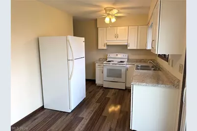 1512 Clairmont Avenue, Cambridge, OH 43725 - Photo 9