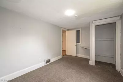 324 Eastland Avenue, Akron, OH 44305 - Photo 17