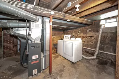 324 Eastland Avenue, Akron, OH 44305 - Photo 39