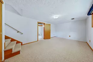 1812 Skyline Dr, Lorain, OH 44053 - Photo 29