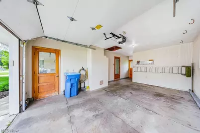 1812 Skyline Drive, Lorain, OH 44053 - Photo 35