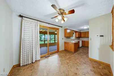 1812 Skyline Drive, Lorain, OH 44053 - Photo 11