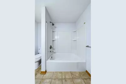 1812 Skyline Drive, Lorain, OH 44053 - Photo 27