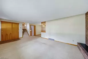 1812 Skyline Dr, Lorain, OH 44053 - Photo 9