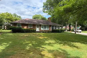 950 Home Cir, Salem, OH 44460 - Photo 3