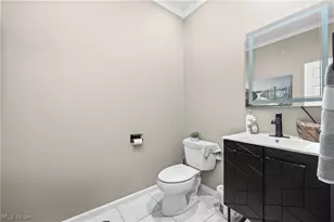 9267 Victoria Ln, North Ridgeville, OH 44039 - Photo 23