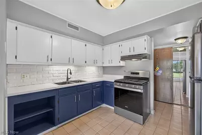6320 Greenwood, Northfield, OH 44067 - Photo 7