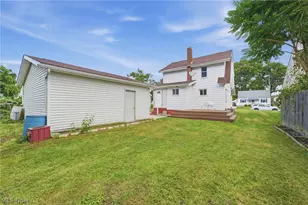 392 Oxford Ave, Akron, OH 44310 - Photo 9