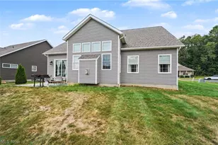 341 Alexis Ln, Canal Fulton, OH 44614 - Photo 7