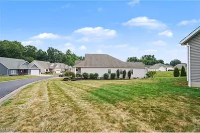 341 Alexis Lane, Canal Fulton, OH 44614 - Photo 5
