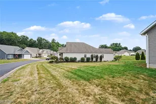 341 Alexis Ln, Canal Fulton, OH 44614 - Photo 5