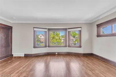 1631 Waterbury Road, Oakwood, OH 44107 - Photo 11
