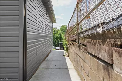 1235 Swingle Street, Zanesville, OH 43701 - Photo 5