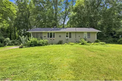 712 Renninger Road, New Franklin, OH 44319 - Photo 1