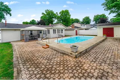 1827 Brockton Drive, Austintown, OH 44511 - Photo 5