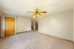 1827 Brockton Dr, Austintown, OH 44511 - Photo 11
