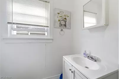 17411 Chagrin Boulevard, Huber Heights, OH 44120 - Photo 41