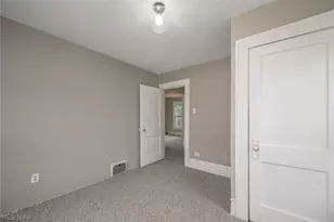 489 Marview Ave, Akron, OH 44310 - Photo 15