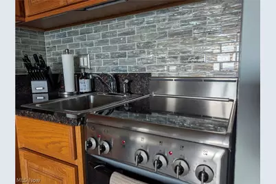 11850 Edgewater Drive #717, Oakwood, OH 44107 - Photo 7