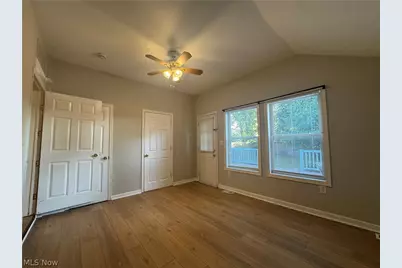 2044 Halstead, Oakwood, OH 44107 - Photo 17