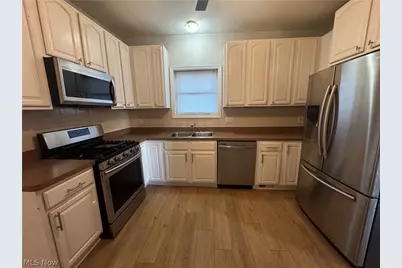 2044 Halstead, Oakwood, OH 44107 - Photo 9