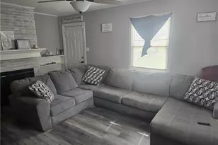 3933 Sylvia Ln, Youngstown, OH 44511 - Photo 9