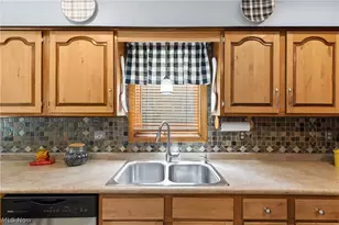 112 South St, St Clairsville, OH 43950 - Photo 9
